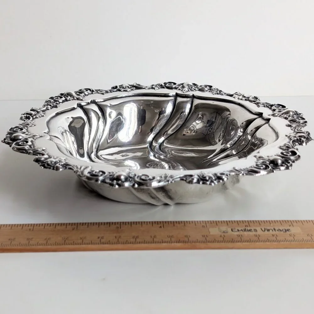 Meriden Britannia Company Sterling Silver Foliate Scrolls Art Nouveau Bowl 8.5" - Picture 11 of 12